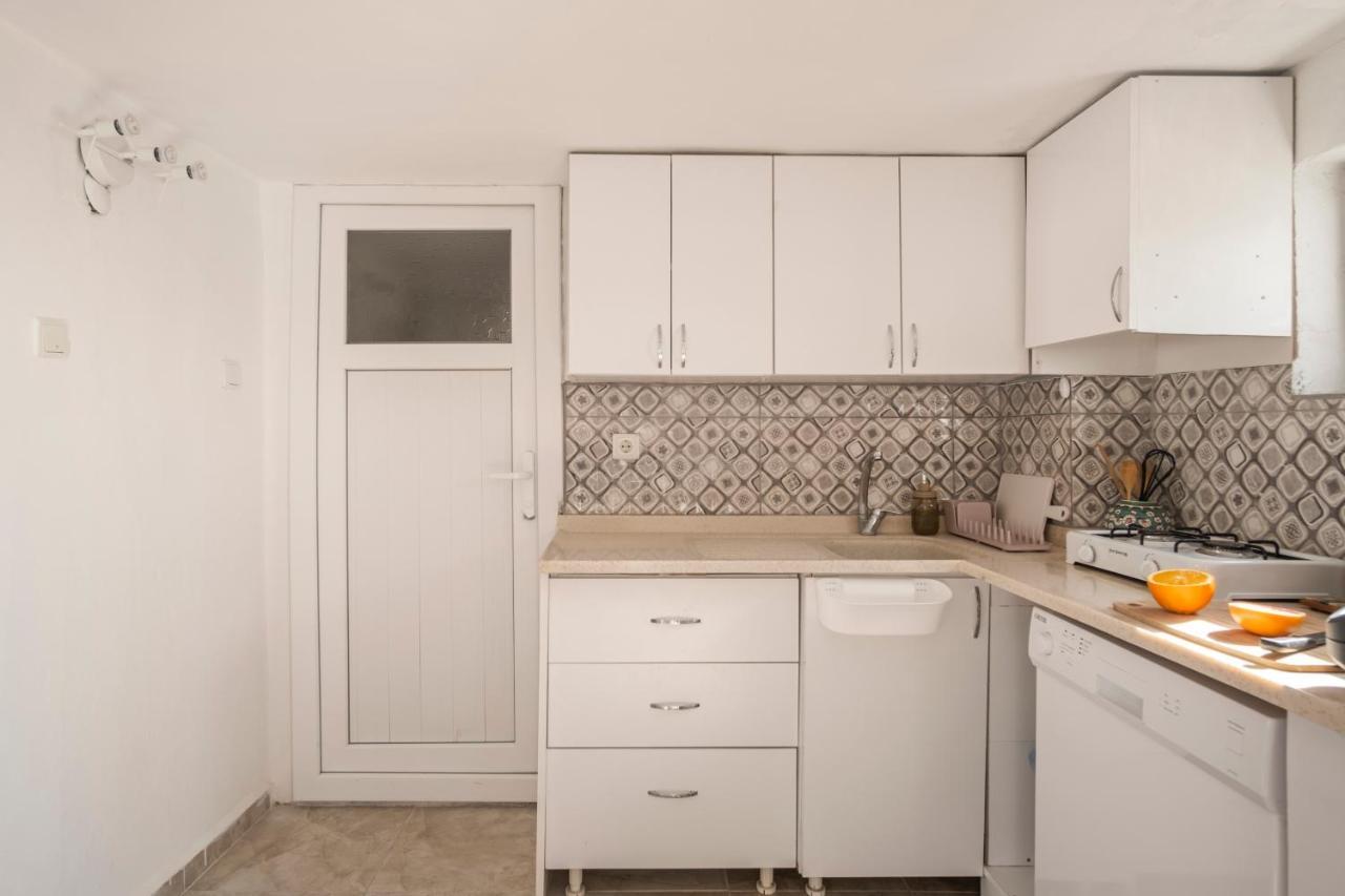 Central, Cozy, 15 Min Walk To The Beach, Fast Wi-Fi, Free Parking, 4Ppl Bodrum Exteriér fotografie